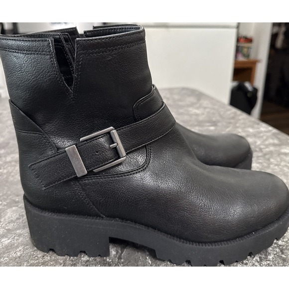 ZODIAC Women's Miller-2 Fashion Buckle Ankle Biker Chunky Bootie Black Sz‎ 10M - Picture 1 of 15